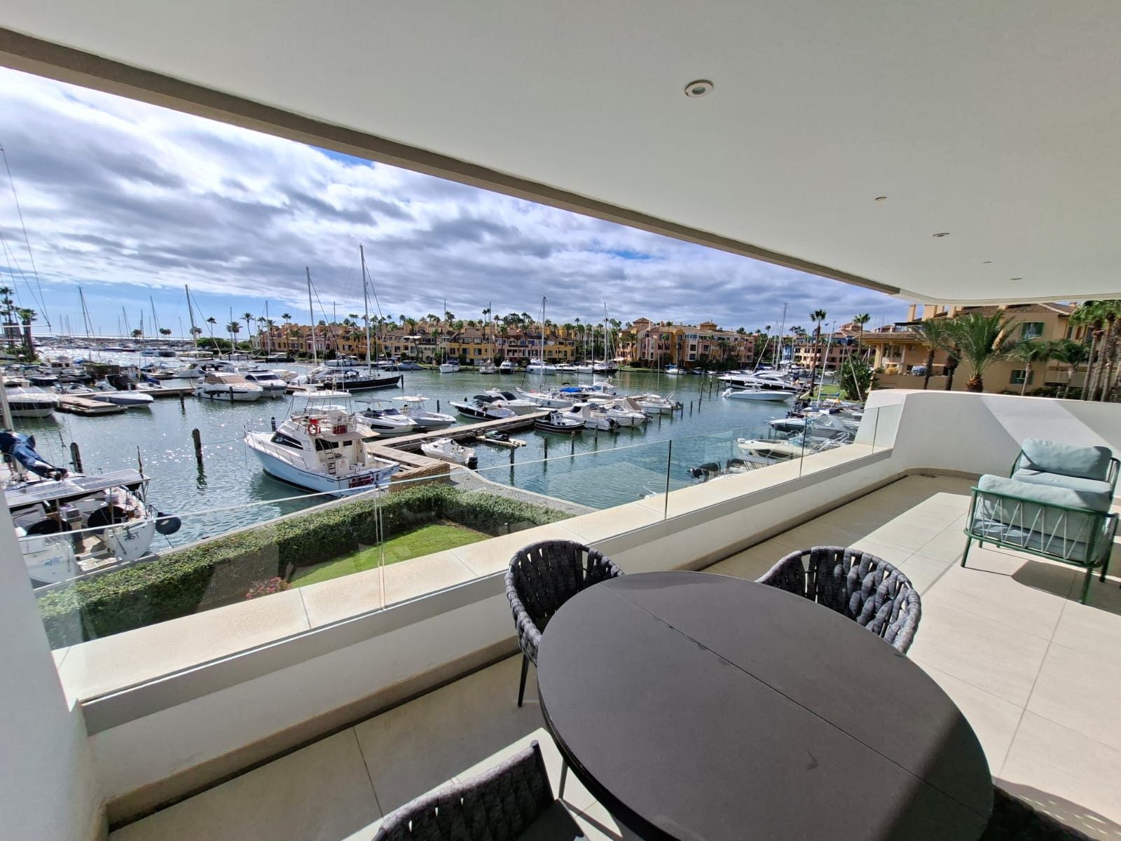 Lägenhet i Sotogrande, Pier, Sotogrande, 1/12
