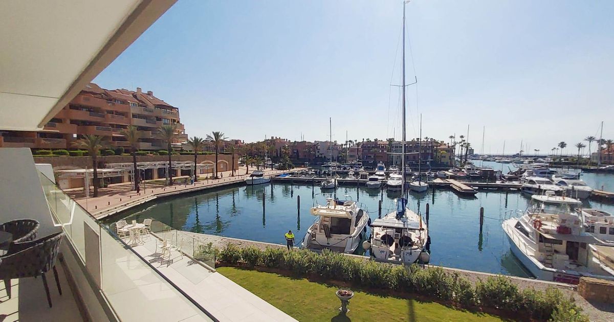 Lägenhet i Sotogrande, Pier, Sotogrande, 4/12