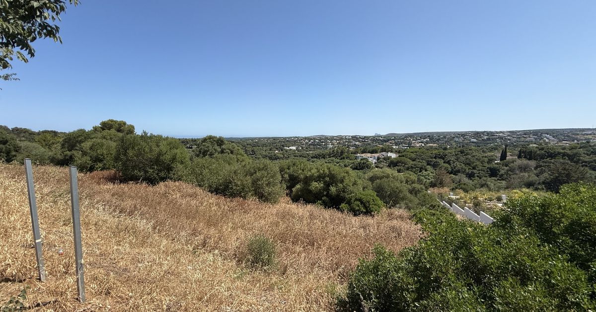 Участок в Sotogrande, La Reserva, Sotogrande, 10/12