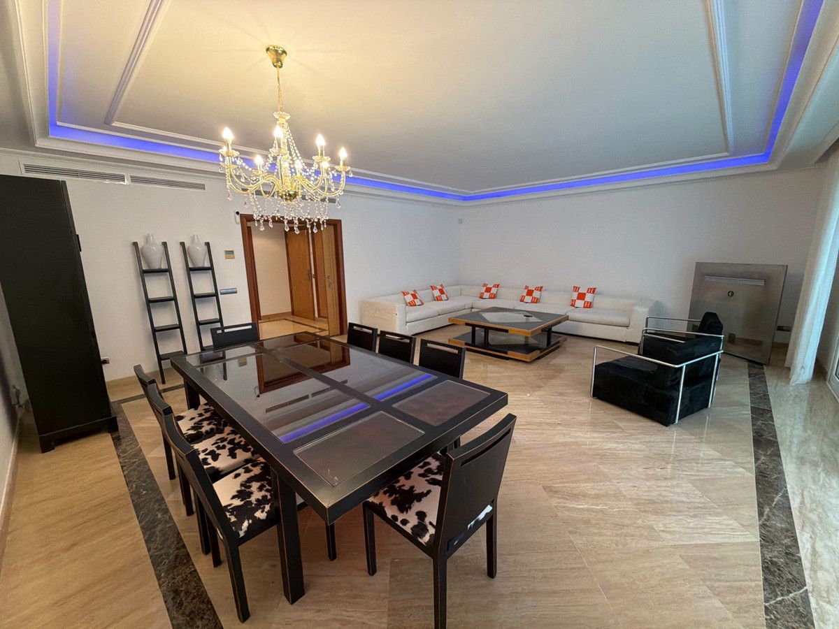 Апартаменты на нижнем этаже в Puerto Banús, Puerto Banús, 3/12