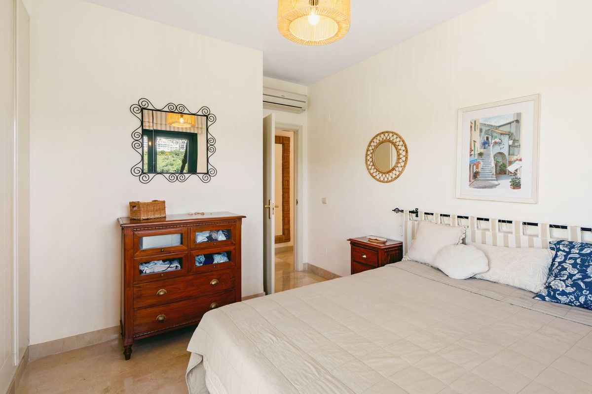 Appartement en dernier étage à Calahonda, Calahonda, 10/12
