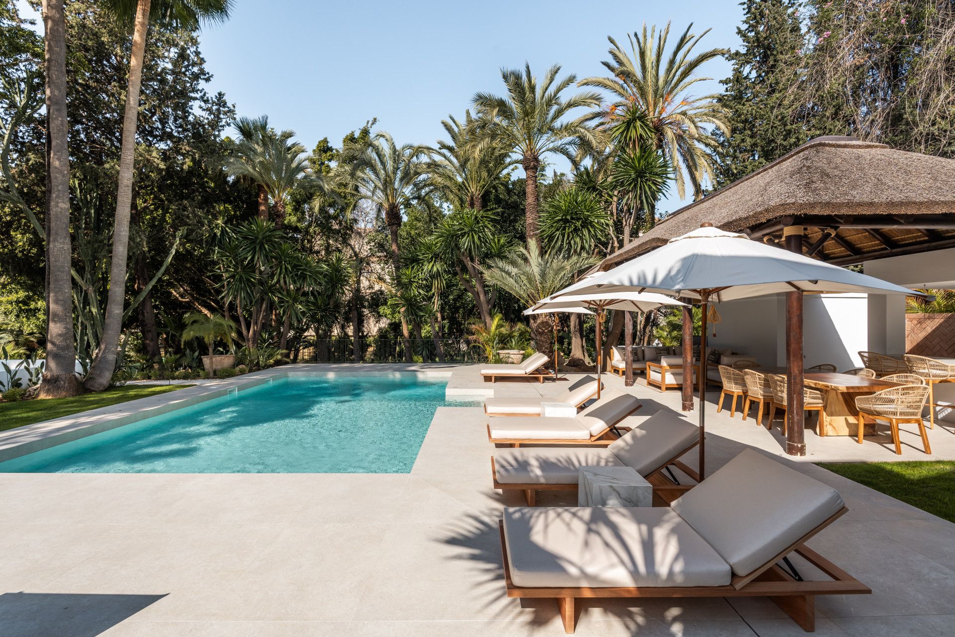 Villa in Nueva Andalucia, Las Brisas, Nueva Andalucia, 2/12