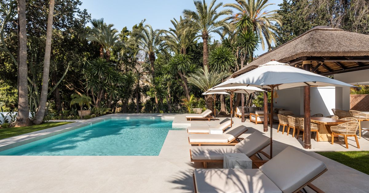 Villa in Nueva Andalucia, Las Brisas, Nueva Andalucia, 2/12