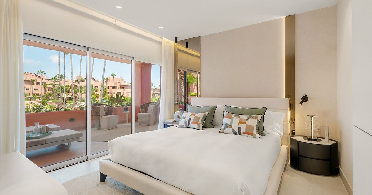Apartment in Estepona, Cabo Bermejo, Estepona, 8/12
