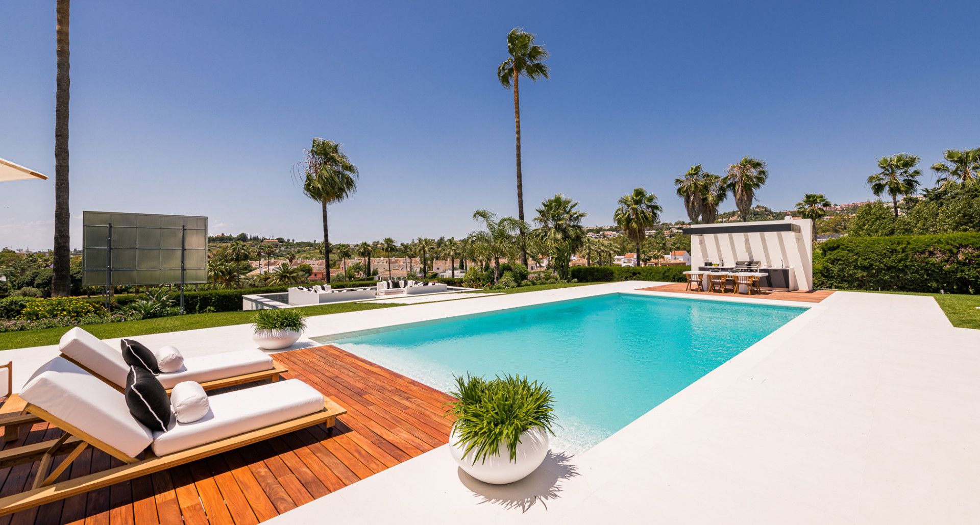 Вилла в Nueva Andalucia, Los Naranjos Golf, Nueva Andalucia, 6/12