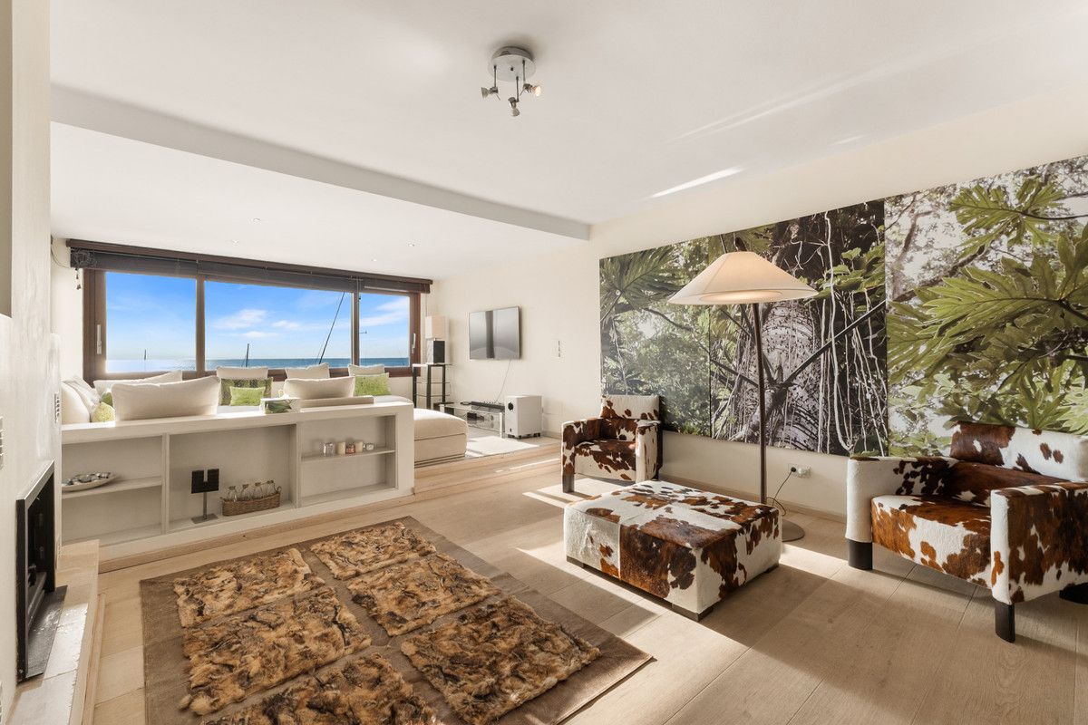 Апартаменты на среднем этаже в Puerto Banús, Puerto Banús, 1/12