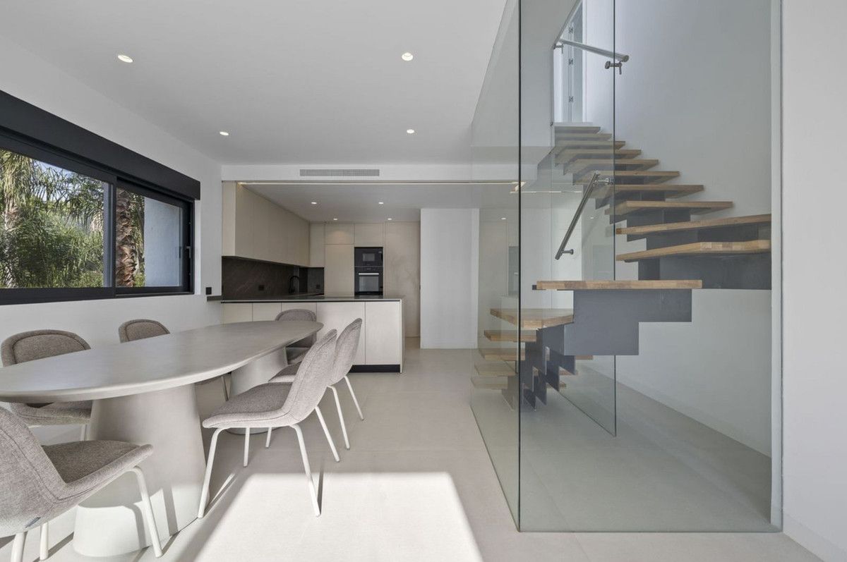 Penthouse Duplex in El Paraiso, El Paraiso, 12/12