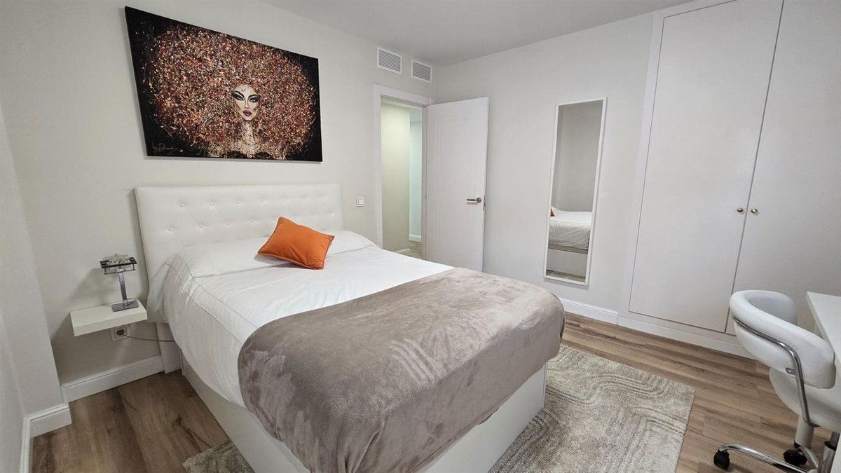 Appartement au milieu d'étage à Benalmadena, Benalmadena, 8/12