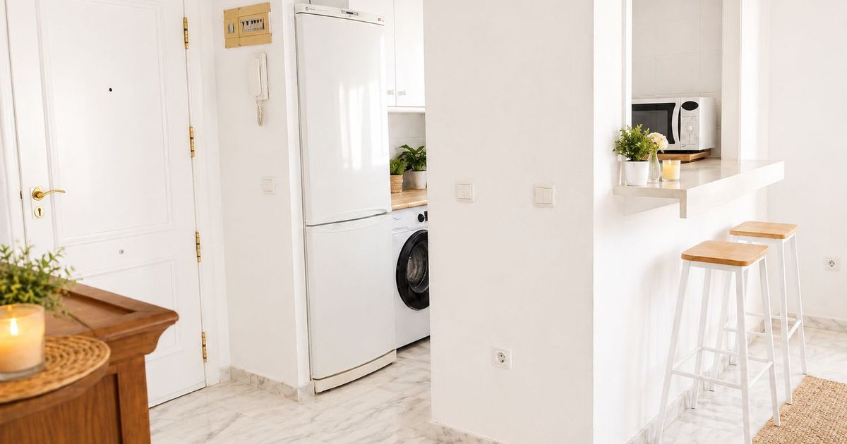 Middle Floor Apartment in Torrequebrada, Torrequebrada, 2/12
