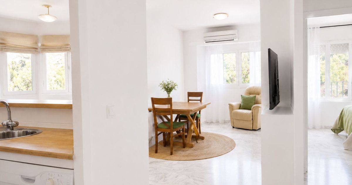 Middle Floor Apartment in Torrequebrada, Torrequebrada, 3/12