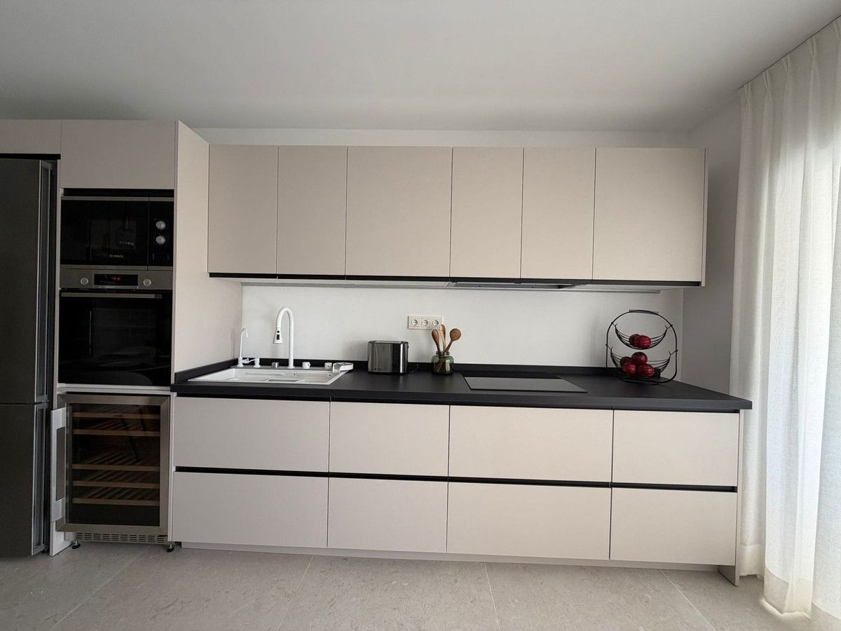 Apartamento en planta última en Benahavís, Benahavís, 12/12