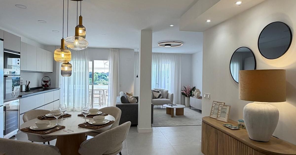 Apartamento en planta última en Benahavís, Benahavís, 4/12