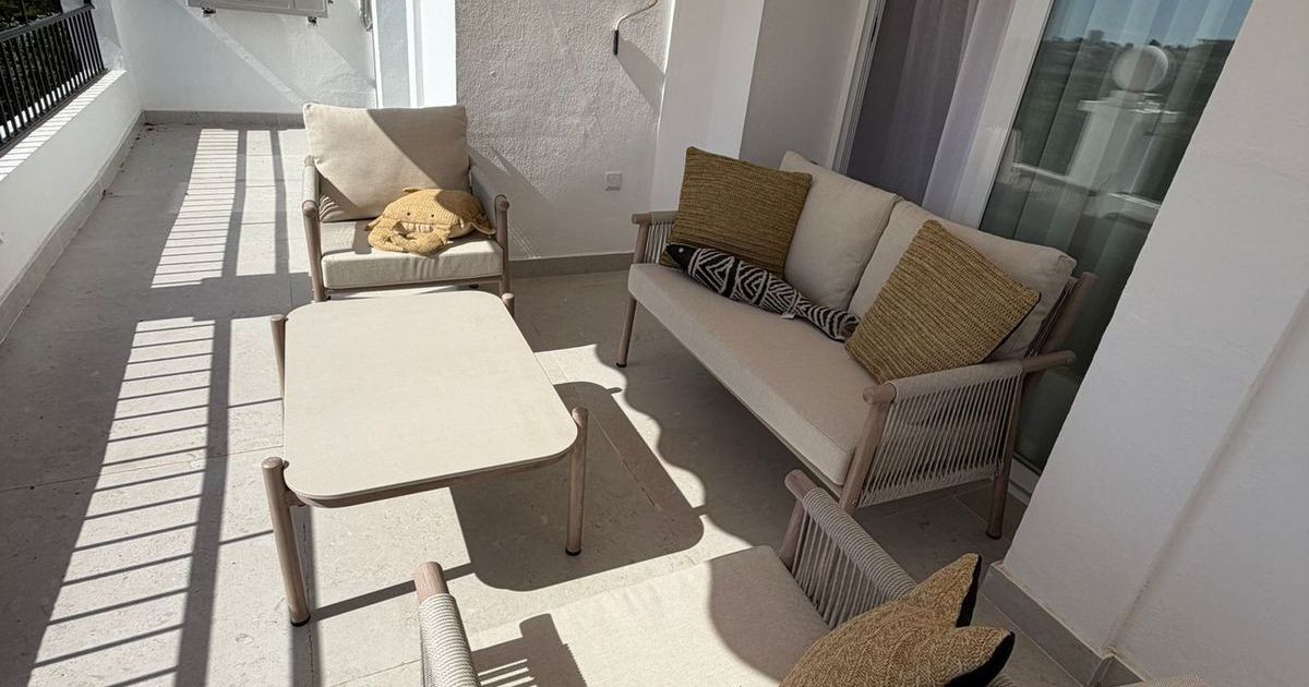 Apartamento en planta última en Benahavís, Benahavís, 6/12