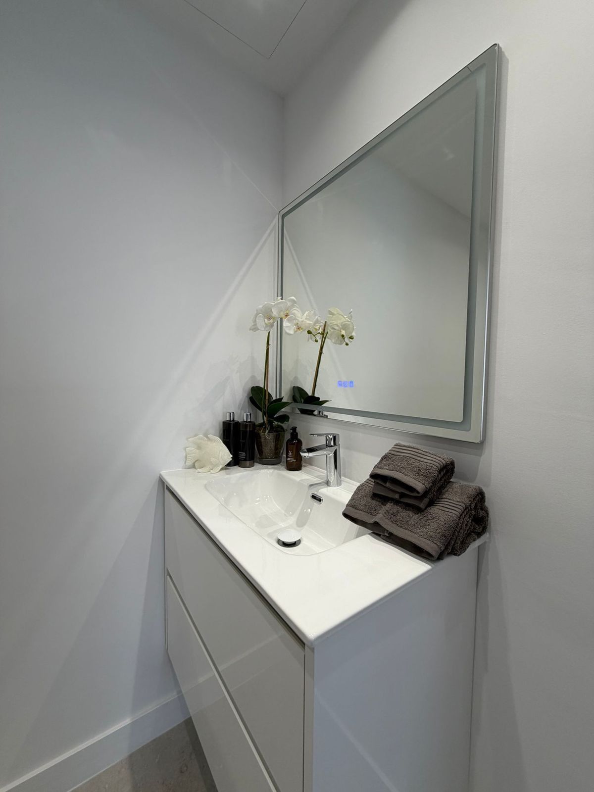 Apartamento en planta última en Benahavís, Benahavís, 9/12