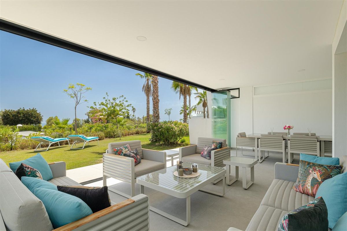 Ground Floor Apartment in Estepona, Estepona, 2/12