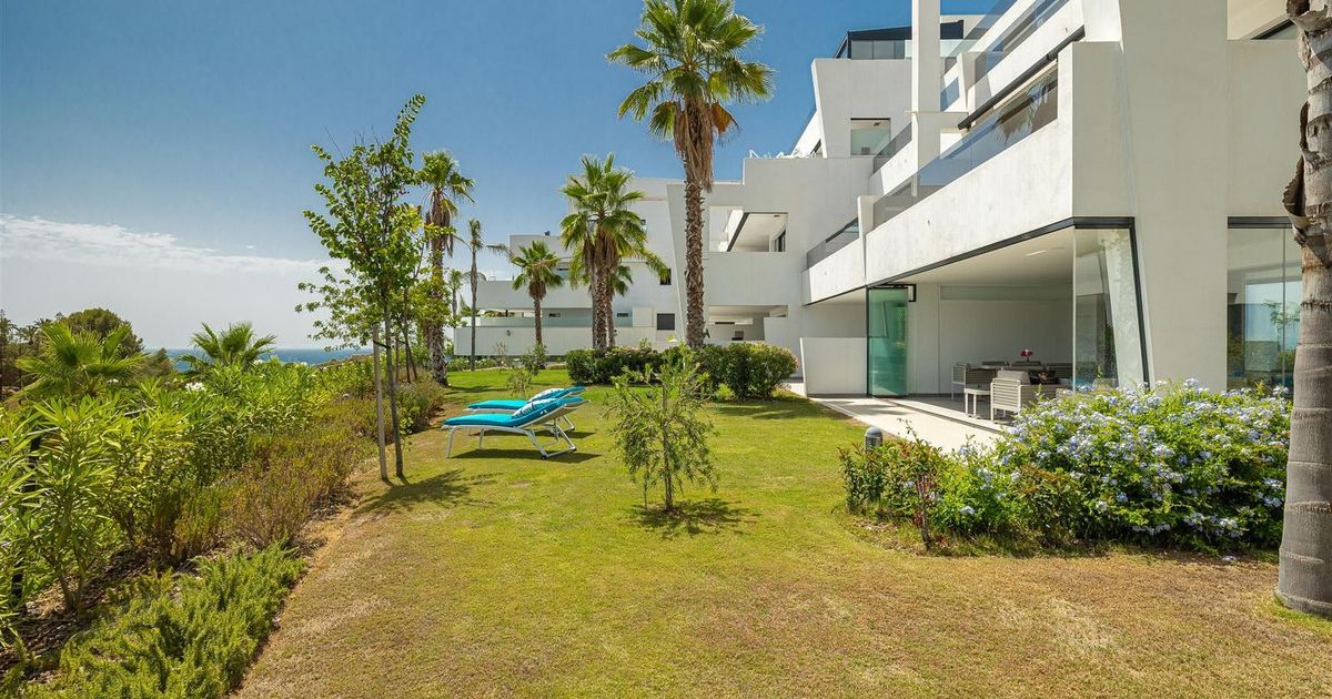 Ground Floor Apartment in Estepona, Estepona, 3/12