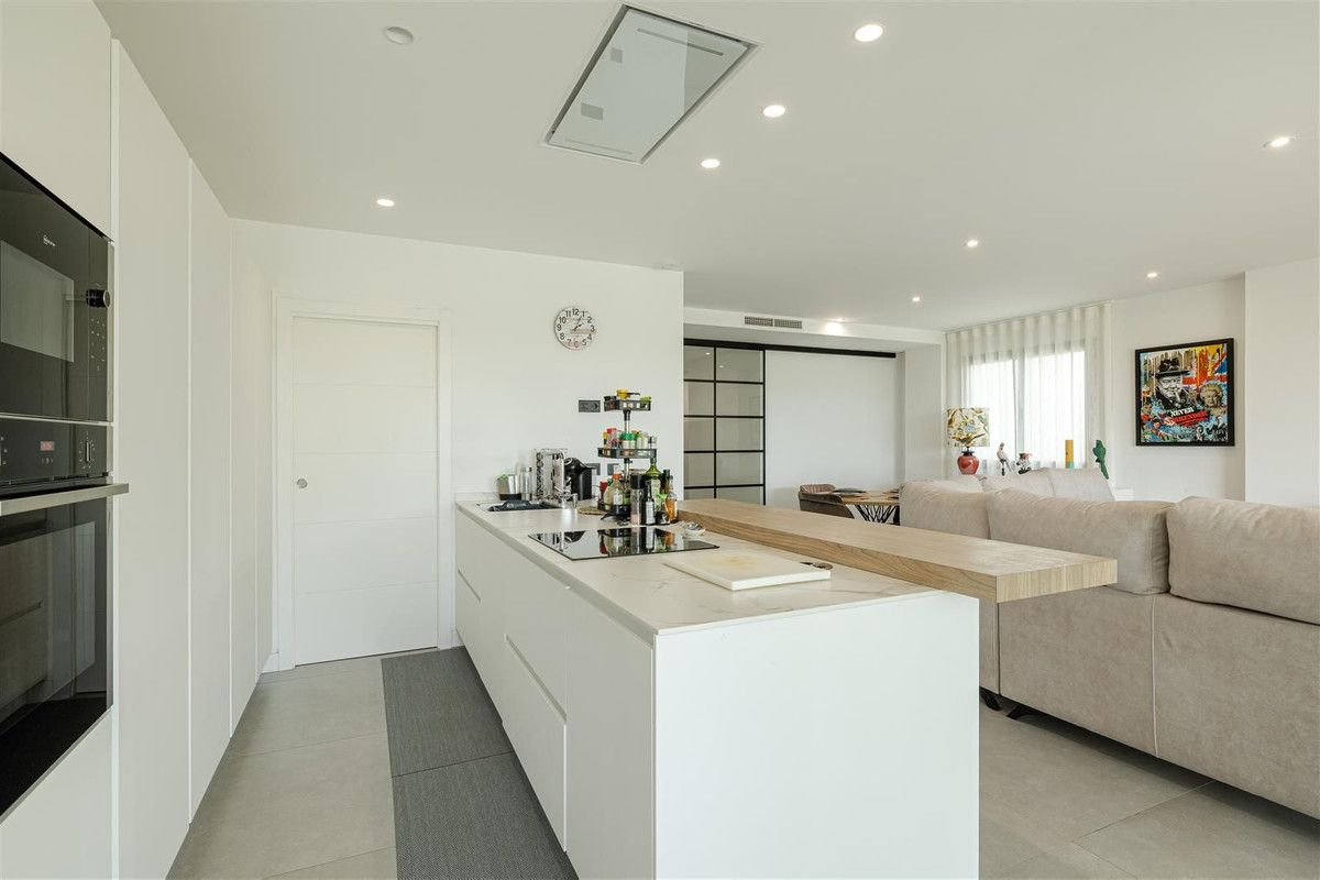 Ground Floor Apartment in Estepona, Estepona, 5/12
