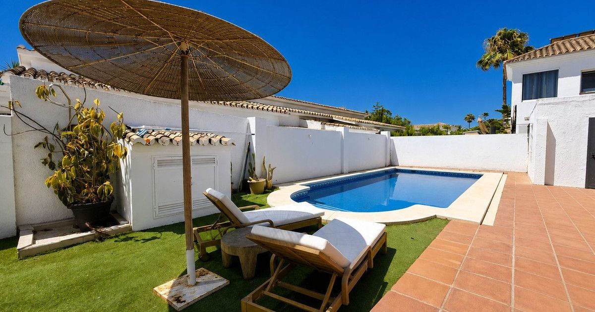 Freistehende Villa in Estepona, Estepona, 1/12