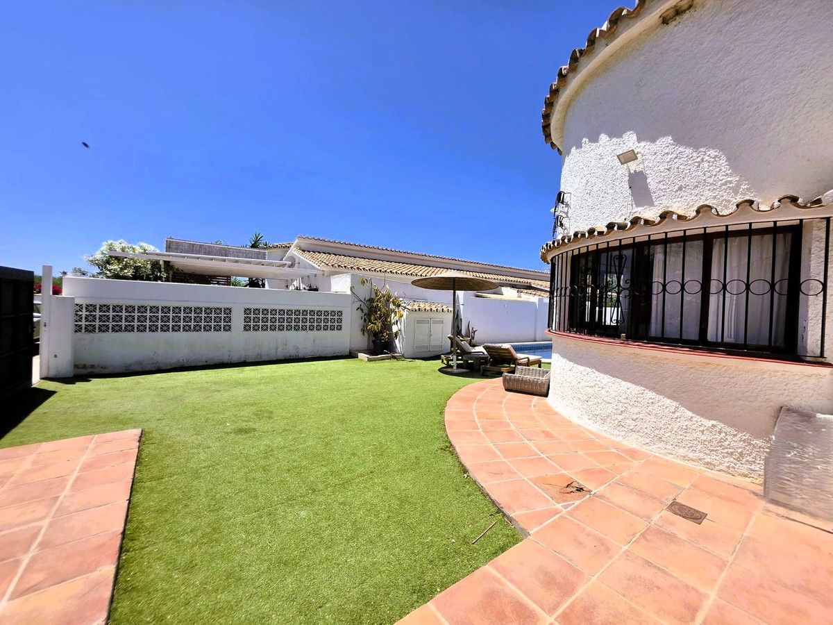 Freistehende Villa in Estepona, Estepona, 3/12