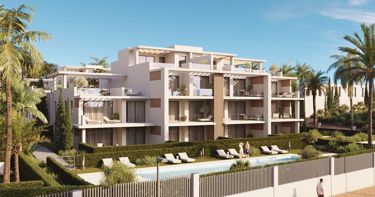 Ground Floor Apartment in Estepona, New Golden Mile, Estepona, 3/12