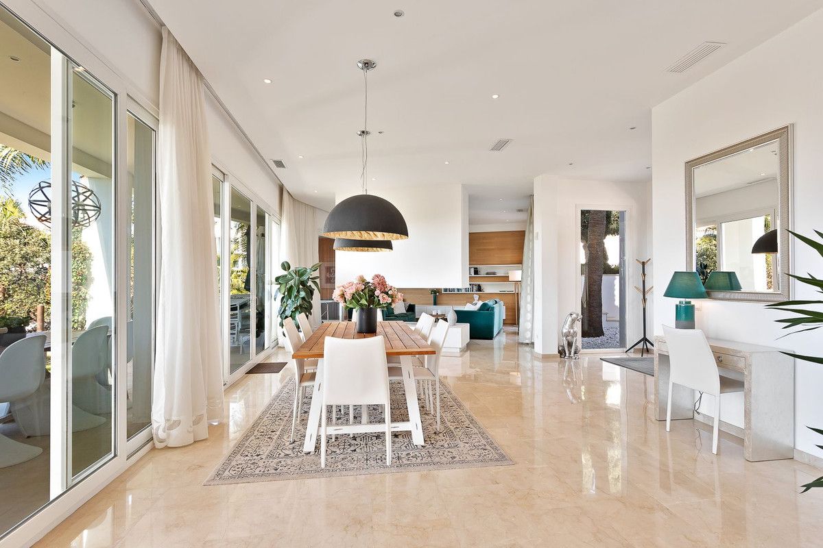 Detached Villa in El Rosario, El Rosario, 8/12