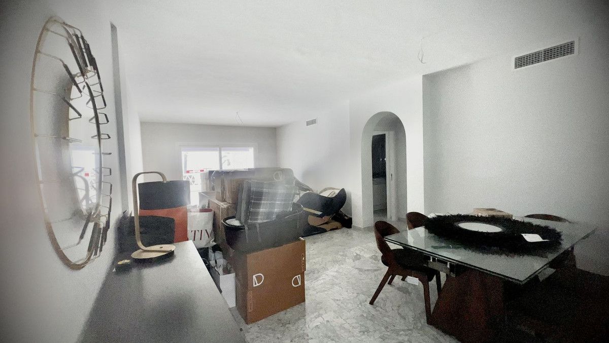 Mittelgeschoss-Wohnung in Puerto Banús, Puerto Banús, 11/12