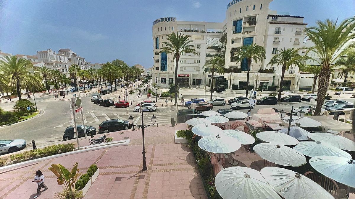 Mittelgeschoss-Wohnung in Puerto Banús, Puerto Banús, 8/12