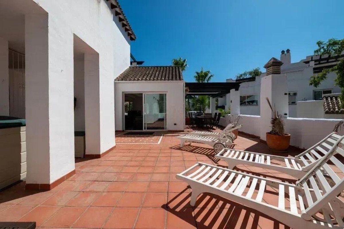 Penthouse Duplex in Puerto Banús, Puerto Banús, 4/12