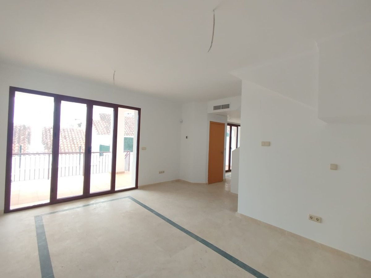 Geschakelde woning in Doña Julia, Doña Julia, 8/12