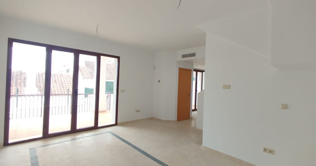 Geschakelde woning in Doña Julia, Doña Julia, 8/12