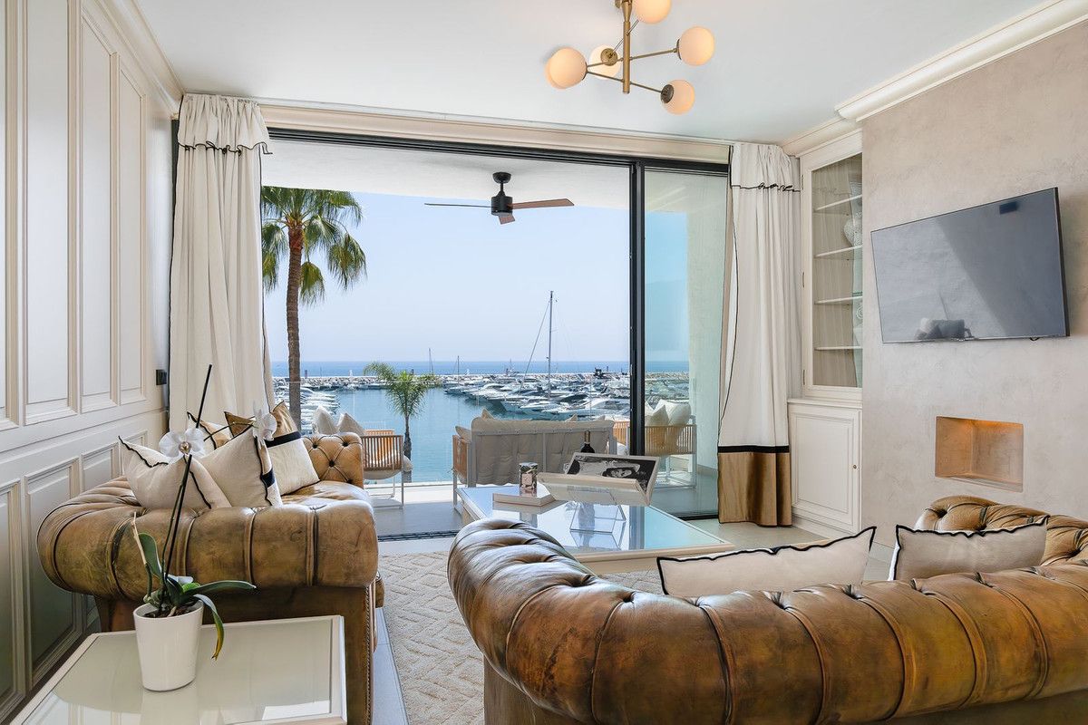 Apartament na środkowym piętrze w Puerto Banús, Puerto Banús, 7/12