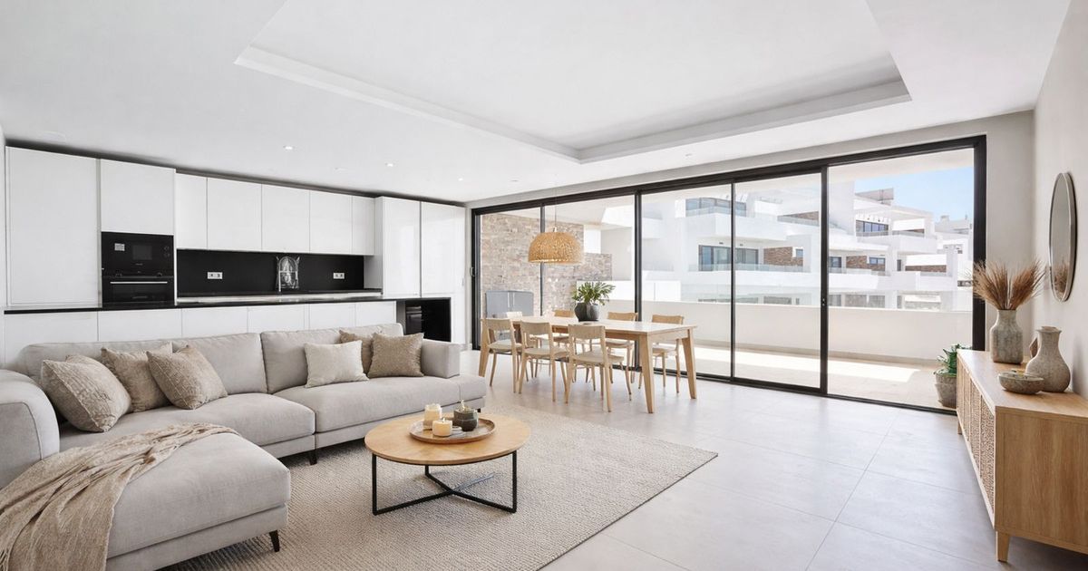Apartamento de Planta Media en Estepona, Estepona, 1/12