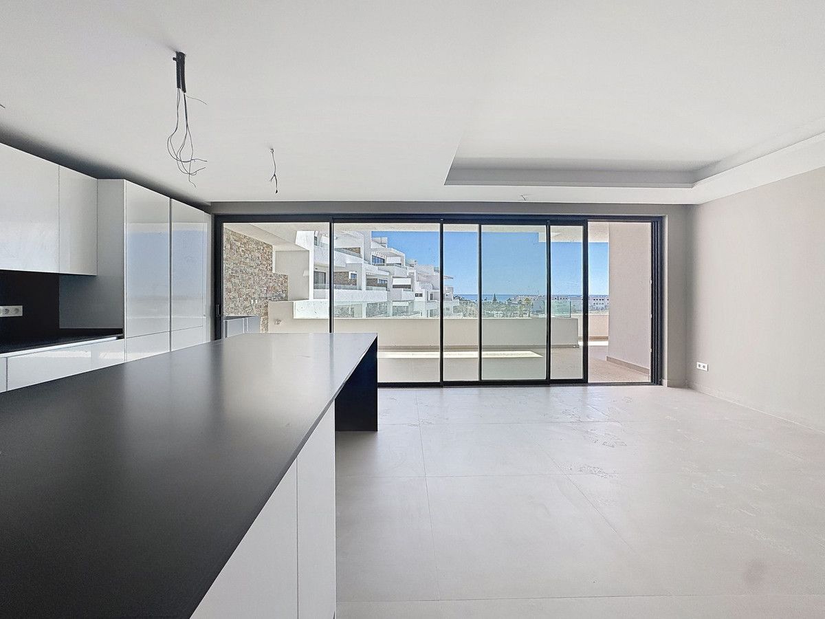 Apartamento de Planta Media en Estepona, Estepona, 4/12