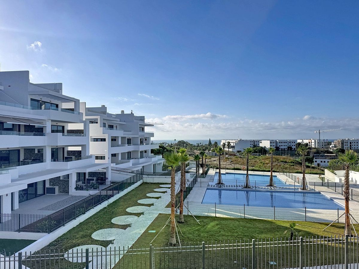 Apartamento de Planta Media en Estepona, Estepona, 6/12