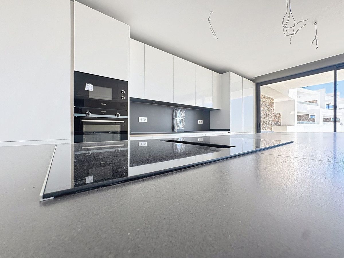 Apartamento de Planta Media en Estepona, Estepona, 9/12