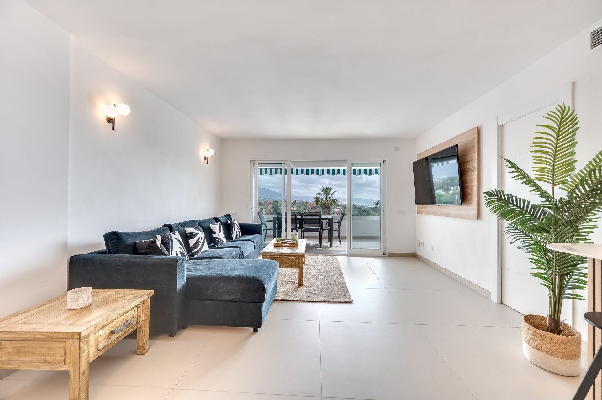 Apartment in Nueva Andalucia, Conjunto Casaño, Nueva Andalucia, 10/12