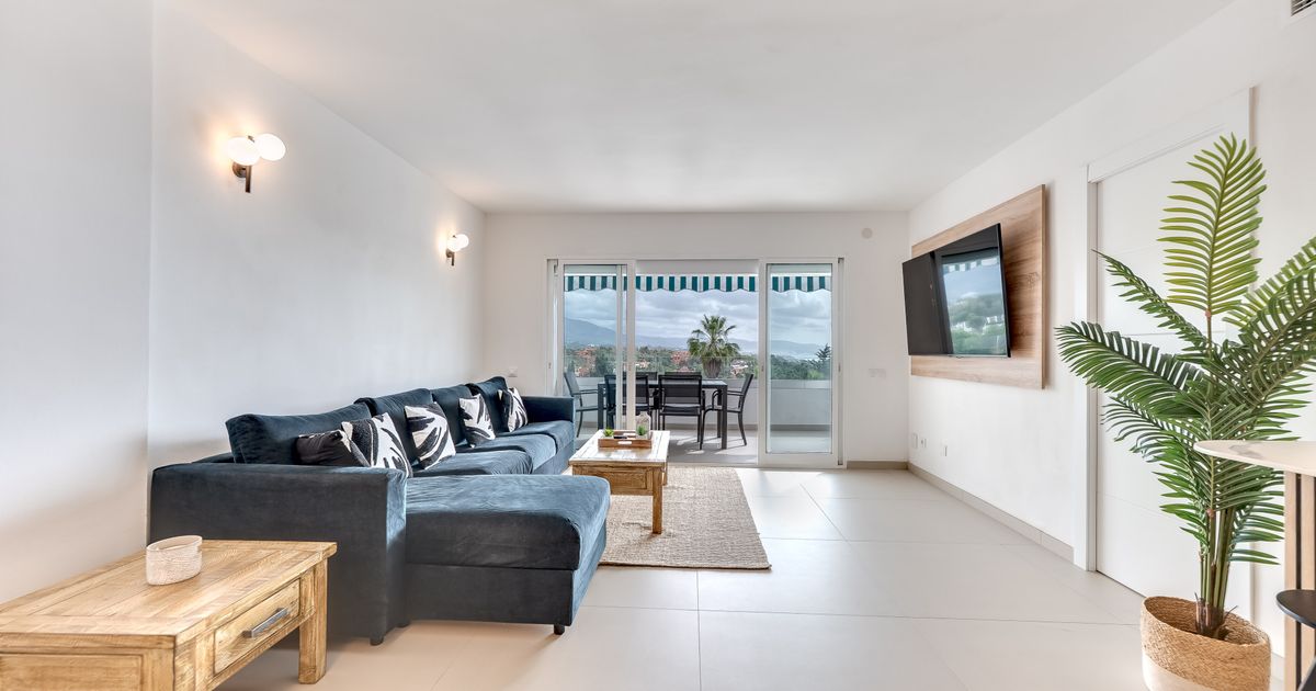 Apartment in Nueva Andalucia, Conjunto Casaño, Nueva Andalucia, 10/12
