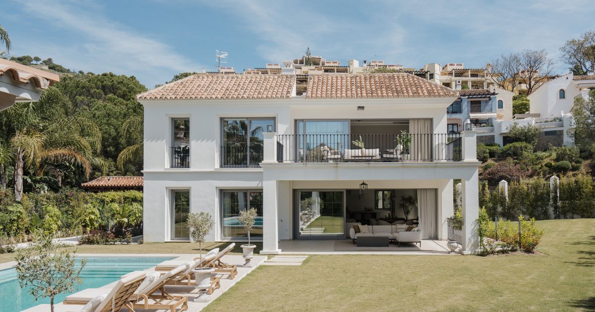 Villa in Benahavis, Los Arqueros, Benahavis, 1/12