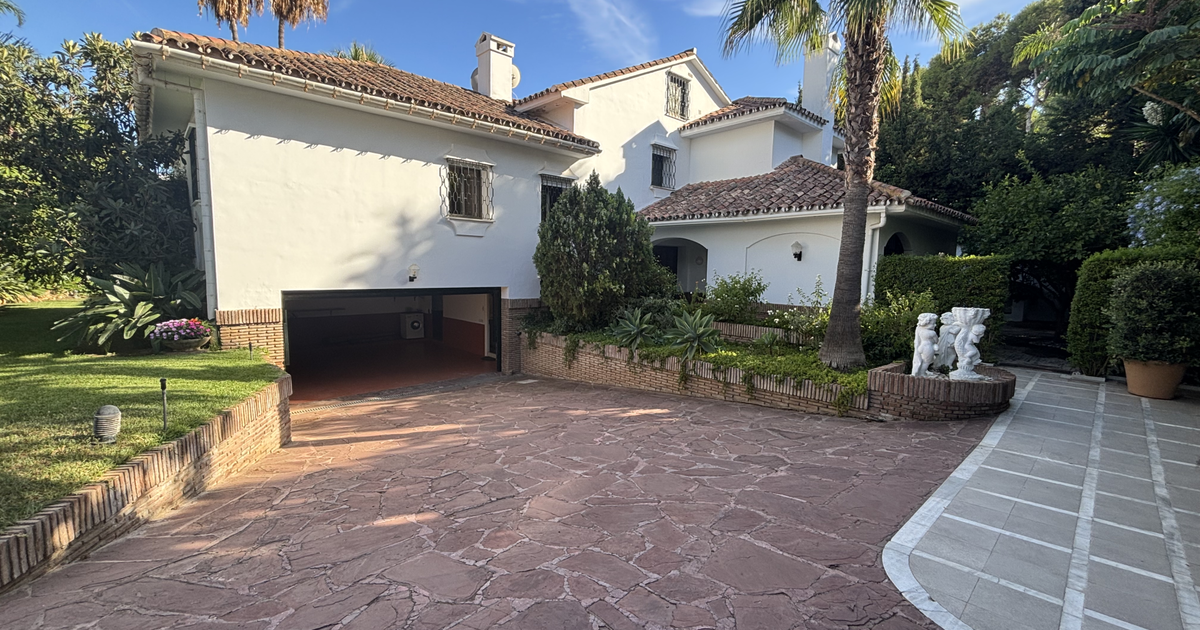 Villa i Marbella East, Los Monteros, Marbella East, 5/12