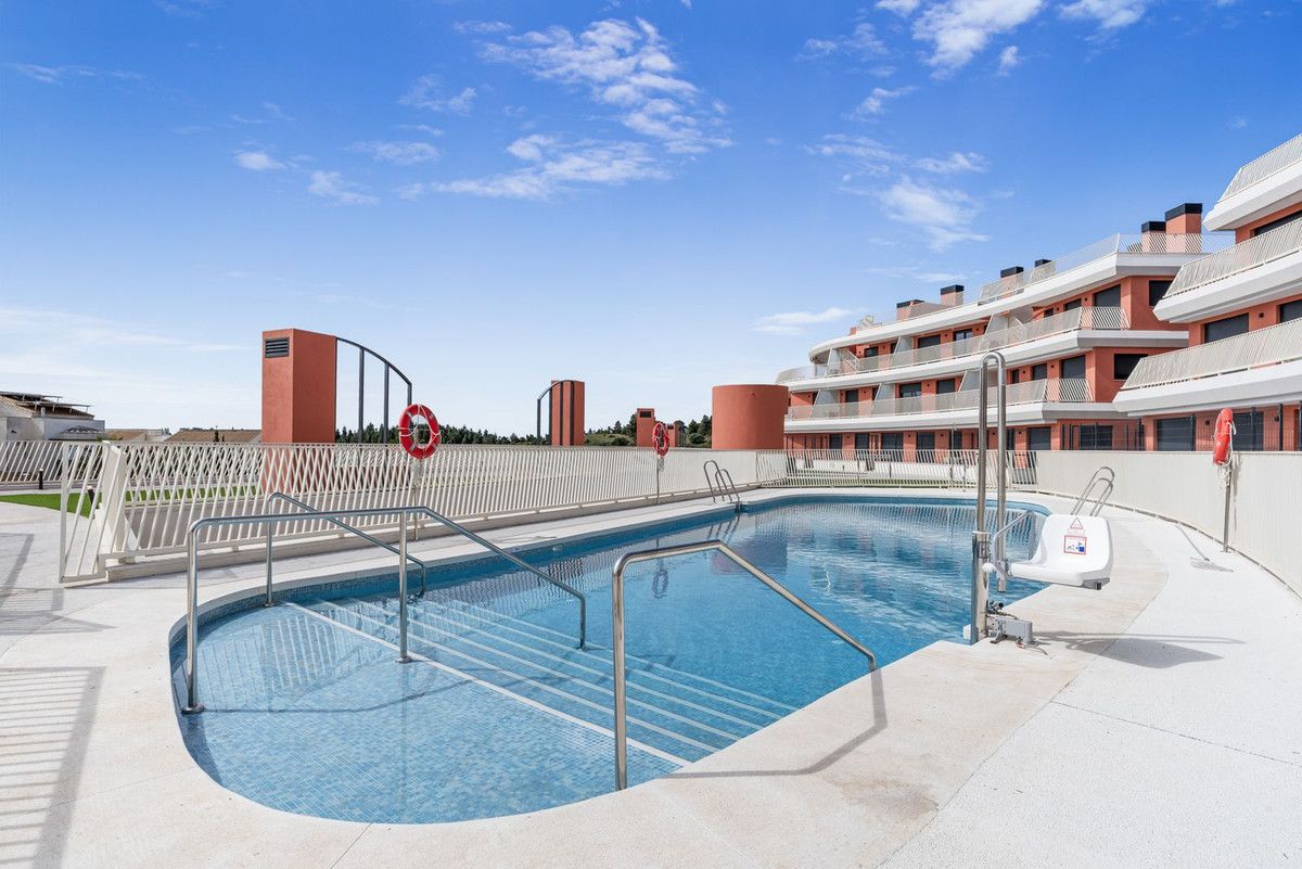 Квартира на среднем этаже в La Cala de Mijas, La Cala de Mijas, 2/12