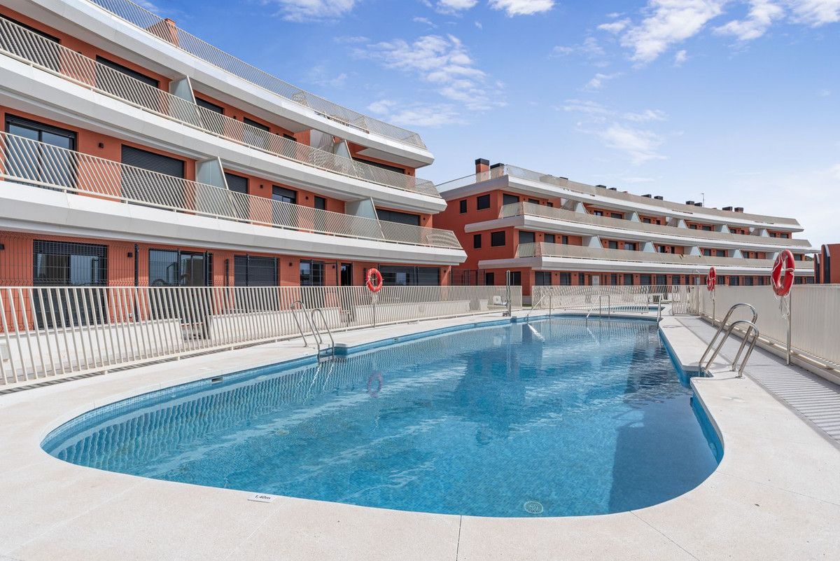 Квартира на среднем этаже в La Cala de Mijas, La Cala de Mijas, 12/12