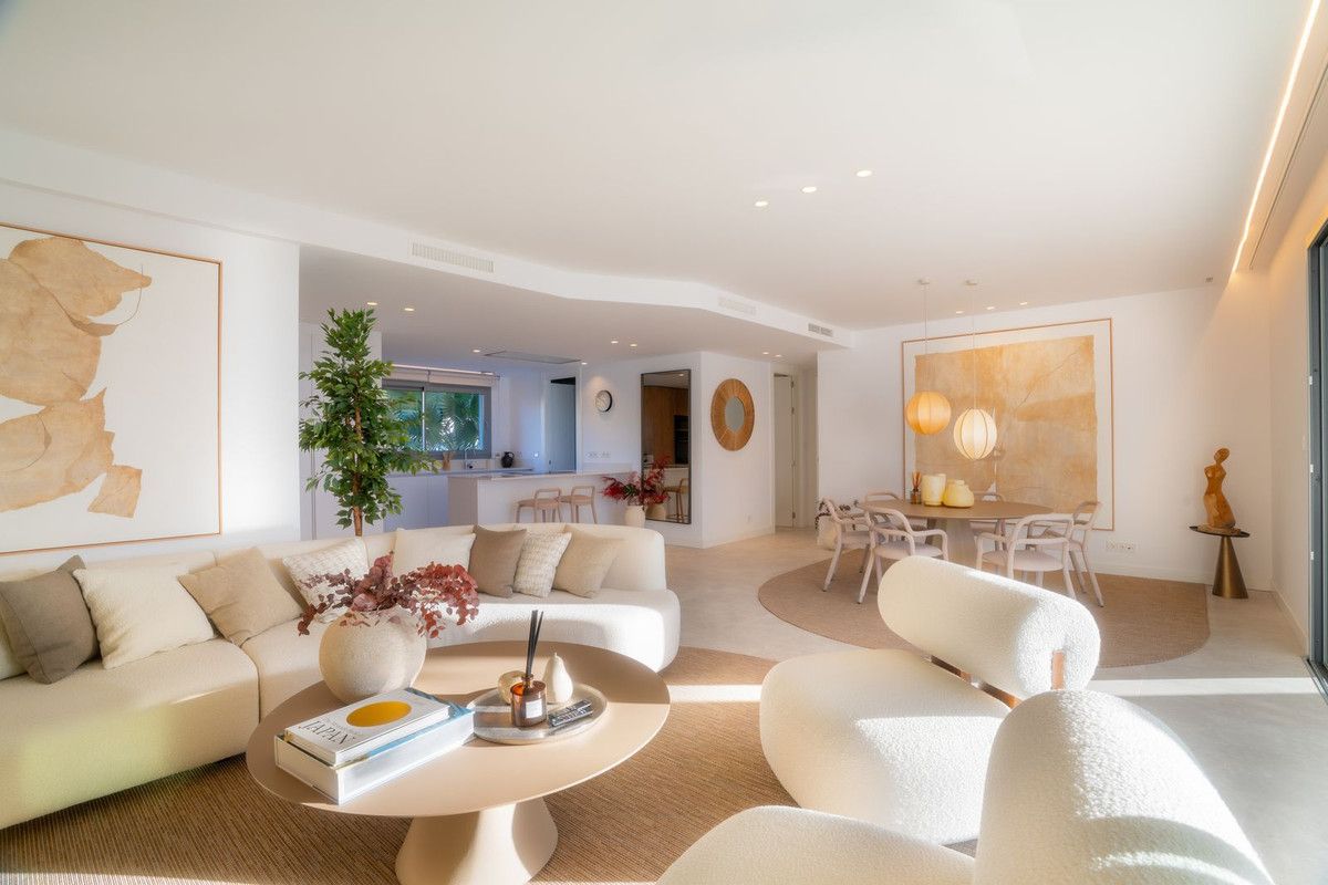 Apartamento en Planta Media en Marbella, Marbella, 1/12