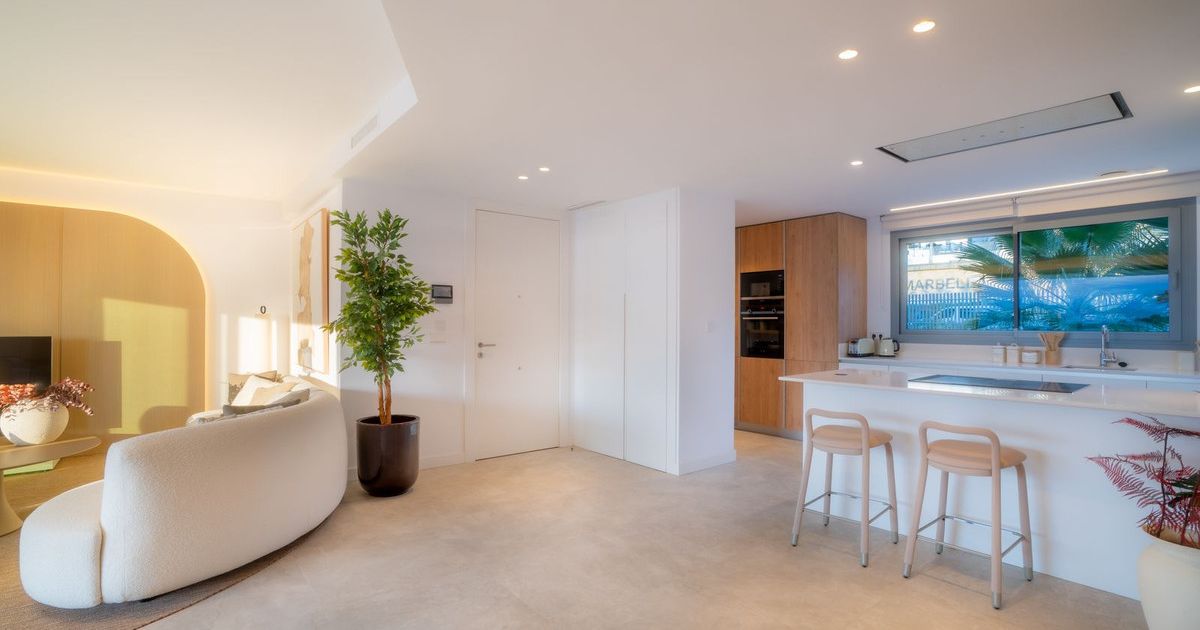 Apartamento en Planta Media en Marbella, Marbella, 4/12