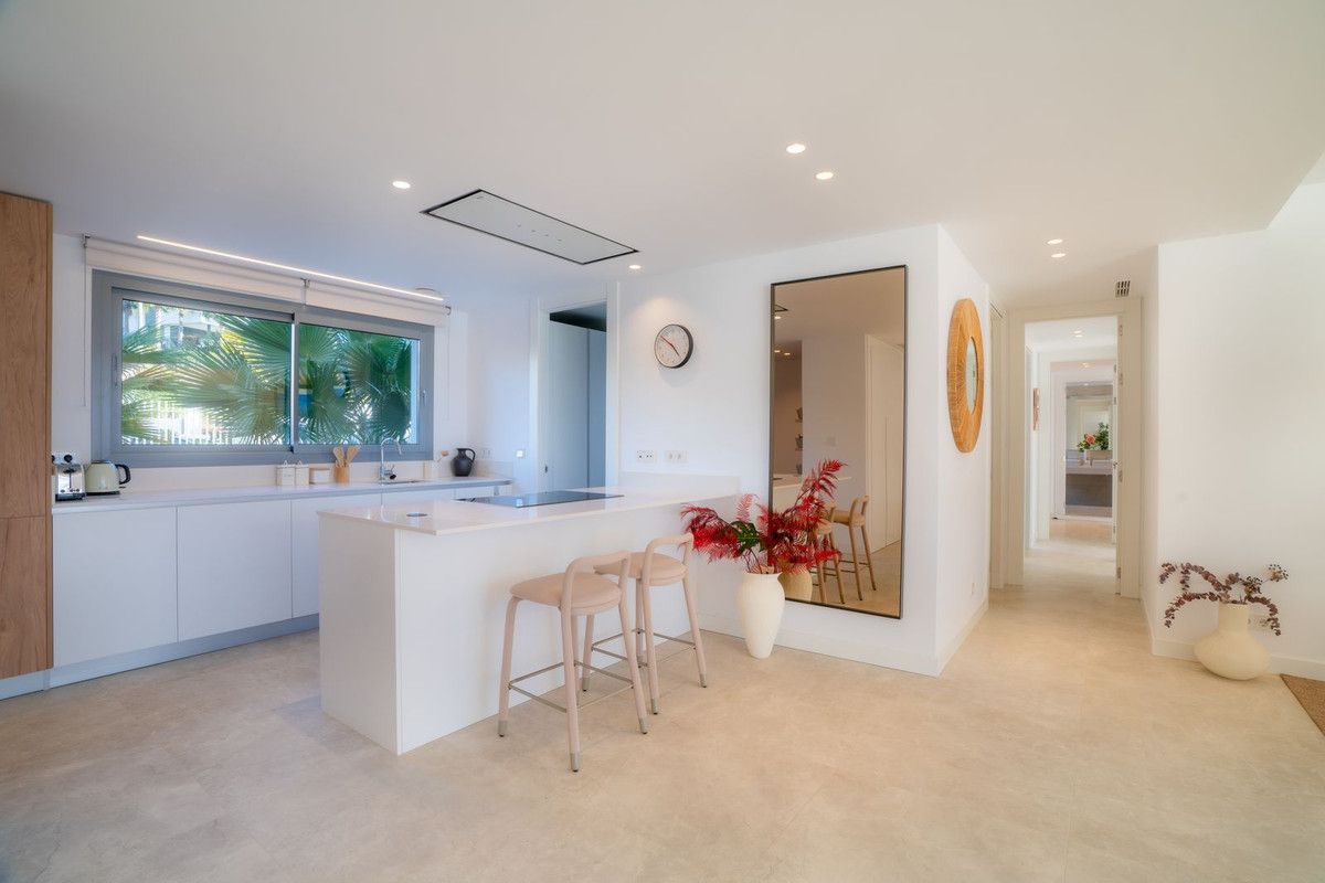 Apartamento en Planta Media en Marbella, Marbella, 5/12