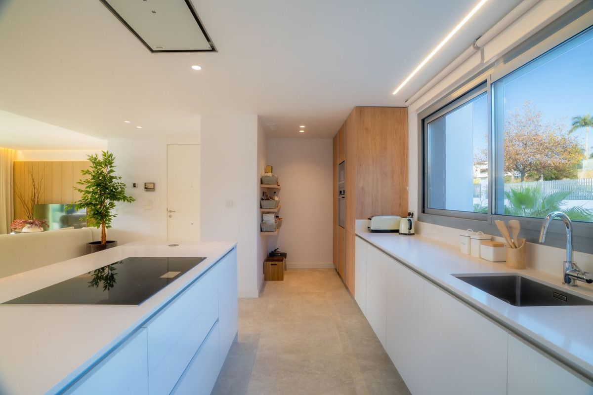 Apartamento en Planta Media en Marbella, Marbella, 7/12