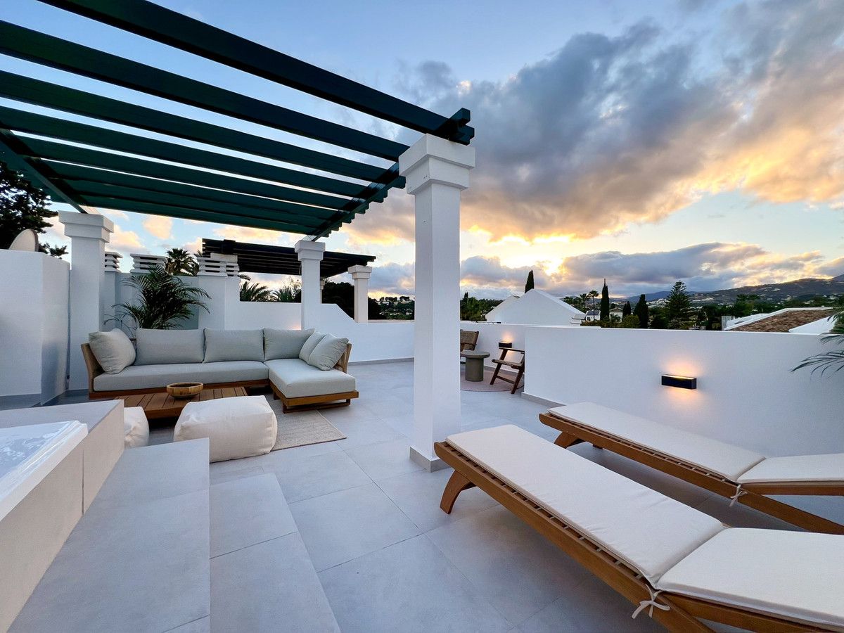 Penthouse Duplex in Nueva Andalucía, Nueva Andalucía, 12/12