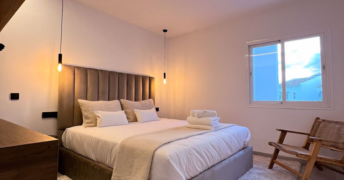 Penthouse Duplex in Nueva Andalucía, Nueva Andalucía, 5/12