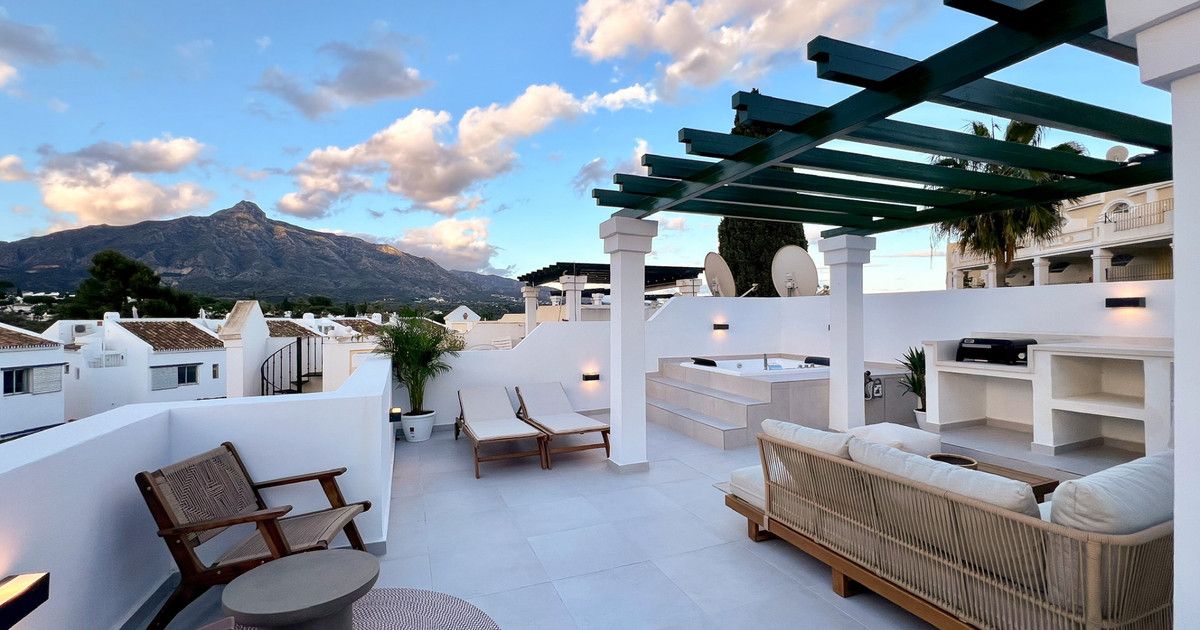 Penthouse Duplex in Nueva Andalucía, Nueva Andalucía, 9/12