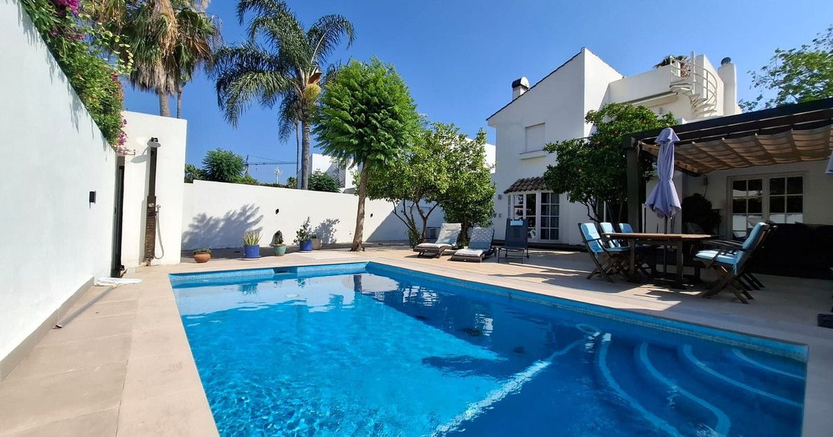 Detached Villa in Atalaya, Atalaya, 2/12