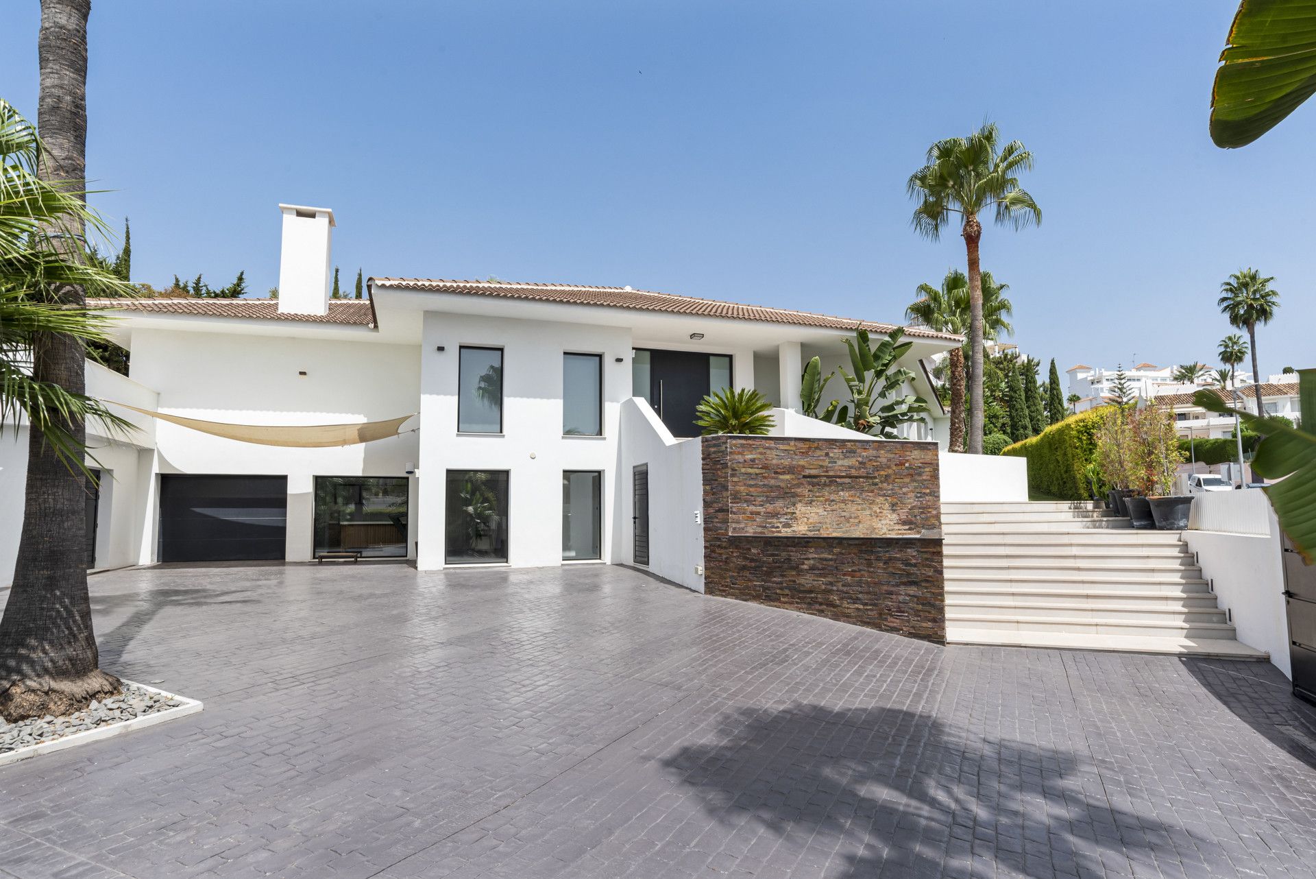 Villa in Nueva Andalucia, Nueva Andalucia, 2/12